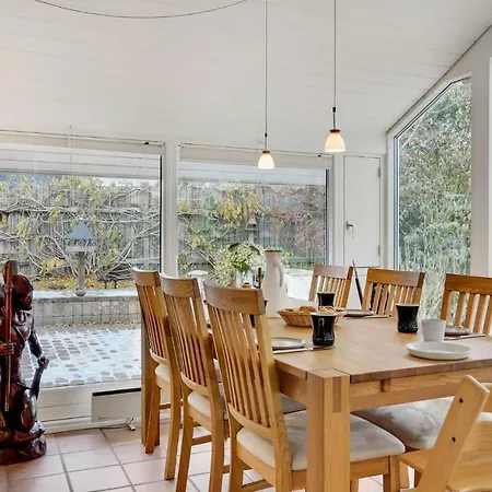 2 Bedroom Amazing In Feriehus *