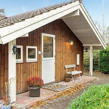 2 Bedroom Beautiful In Holiday home Slagelse