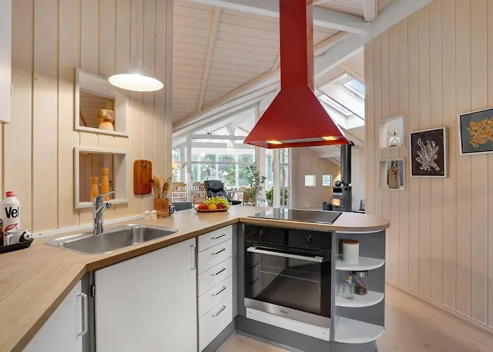 Dom wakacyjny 2 Bedroom Amazing In *