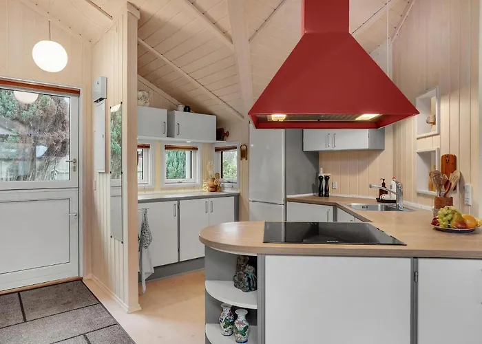 2 Bedroom Amazing In Dom wakacyjny *